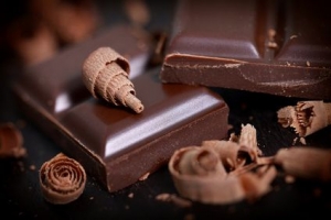 dark chocolate to lose weight