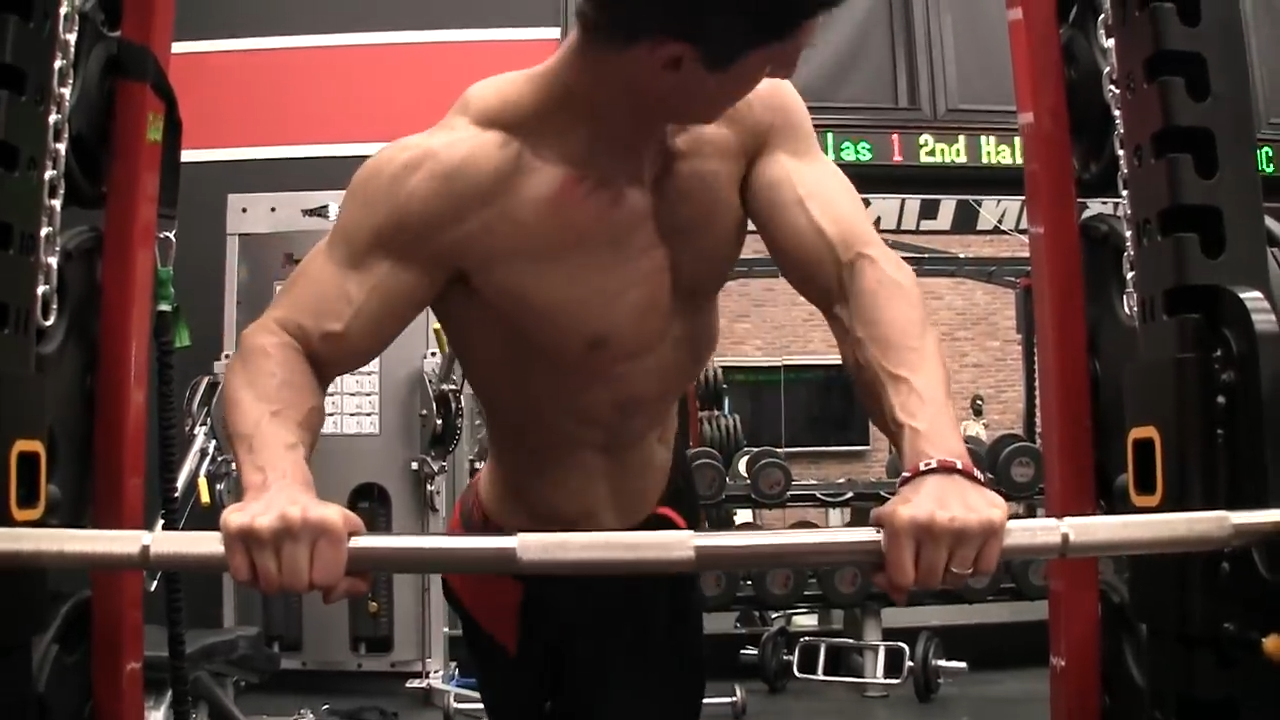 The Best Lower Chest Solution to Get Defined Pecs (Strength and