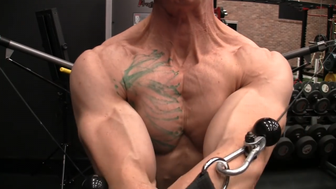 complete contraction of the chest muscles in the horizontal cable crossover
